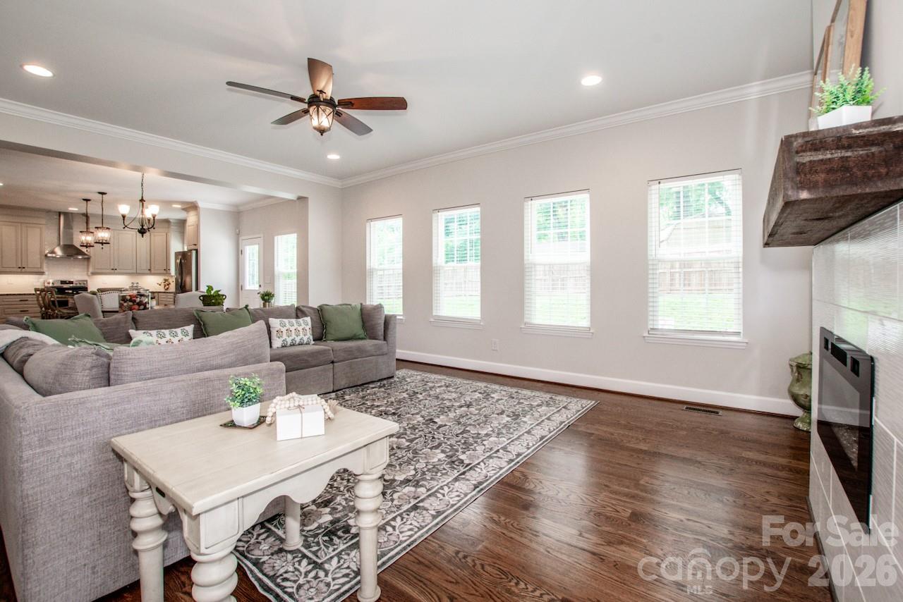 3211 Oakdale Road Charlotte NC 28216