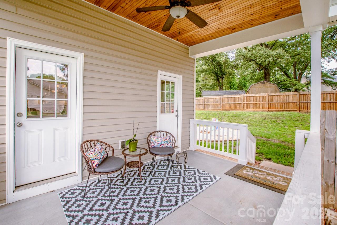 3211 Oakdale Road Charlotte NC 28216
