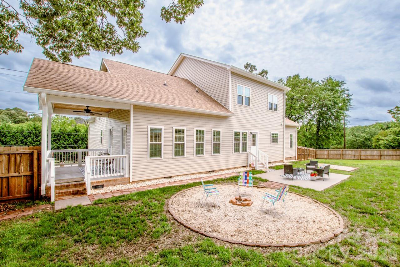 3211 Oakdale Road Charlotte NC 28216