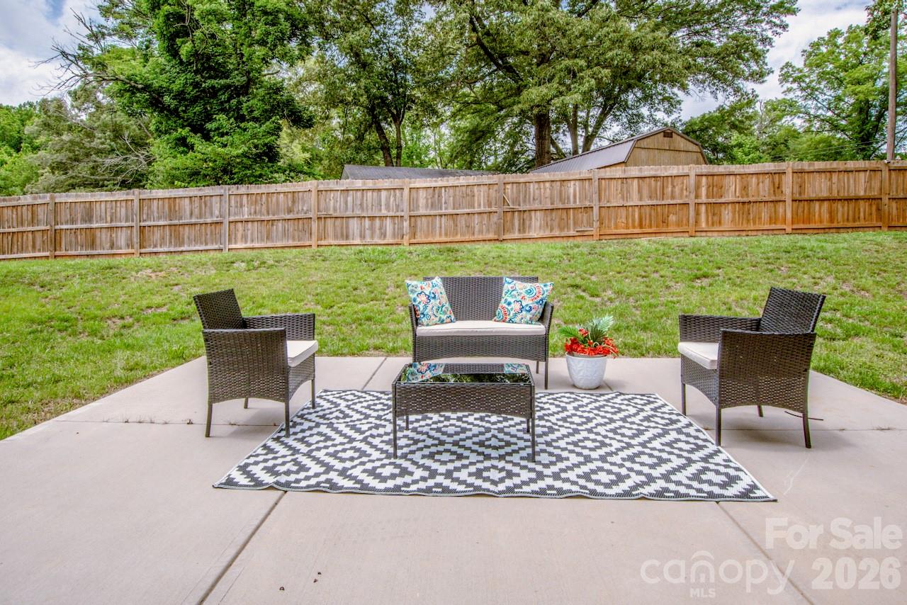3211 Oakdale Road Charlotte NC 28216