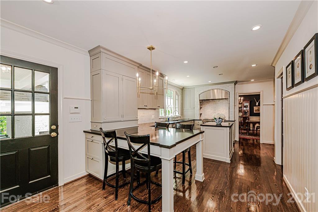 2831 Wickersham Road Charlotte NC 28211