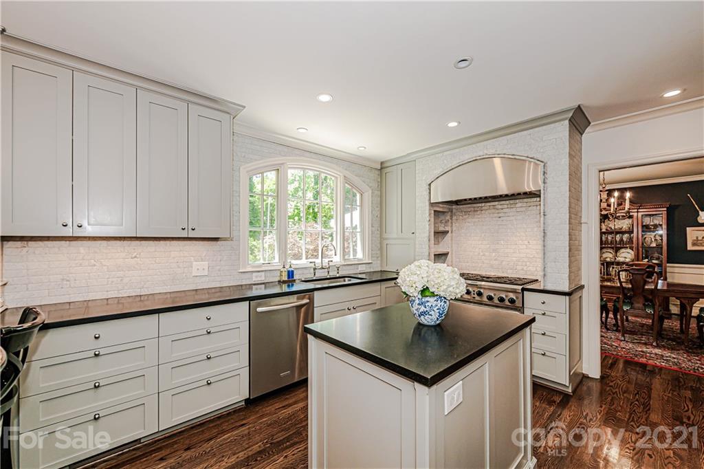 2831 Wickersham Road Charlotte NC 28211