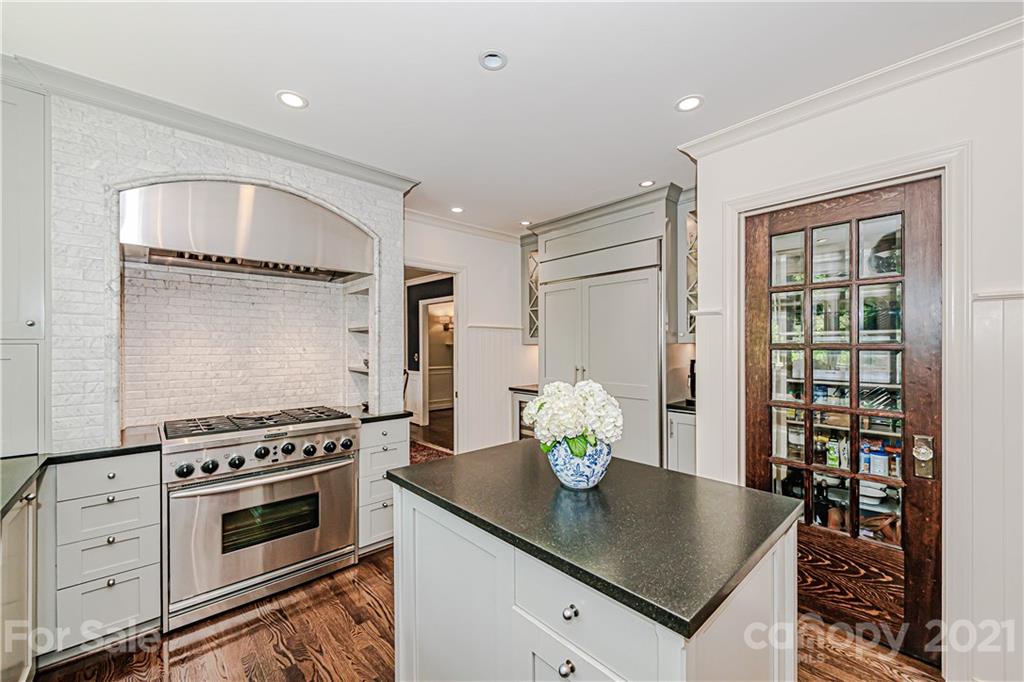 2831 Wickersham Road Charlotte NC 28211