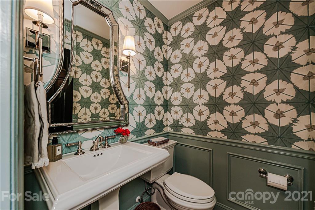 2831 Wickersham Road Charlotte NC 28211