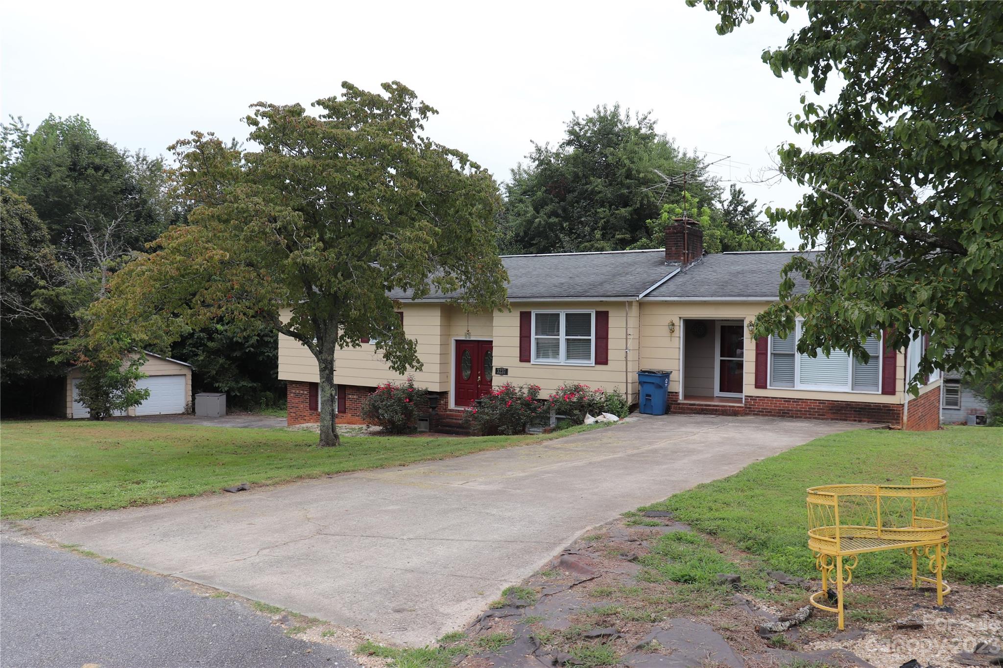 3237 Sourwood Ridge Road Lenoir NC 28645