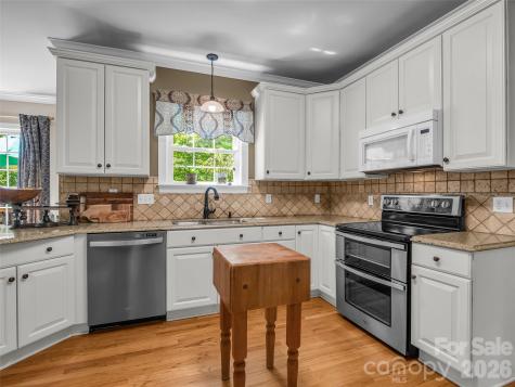 1042 Columbine Road Asheville NC 28803