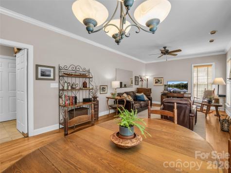 1042 Columbine Road Asheville NC 28803