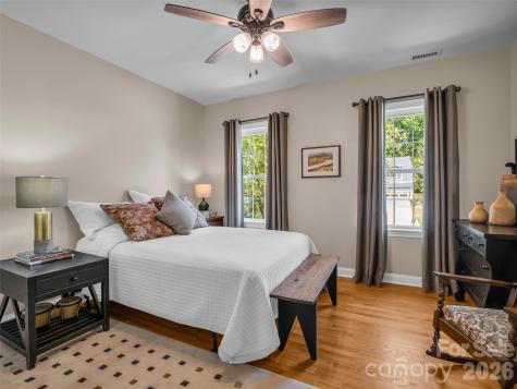 1042 Columbine Road Asheville NC 28803