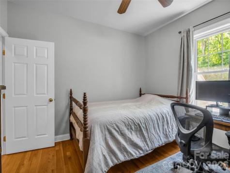 1042 Columbine Road Asheville NC 28803