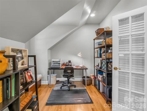 1042 Columbine Road Asheville NC 28803