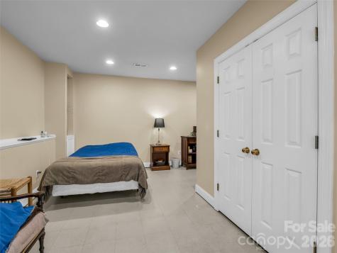 1042 Columbine Road Asheville NC 28803