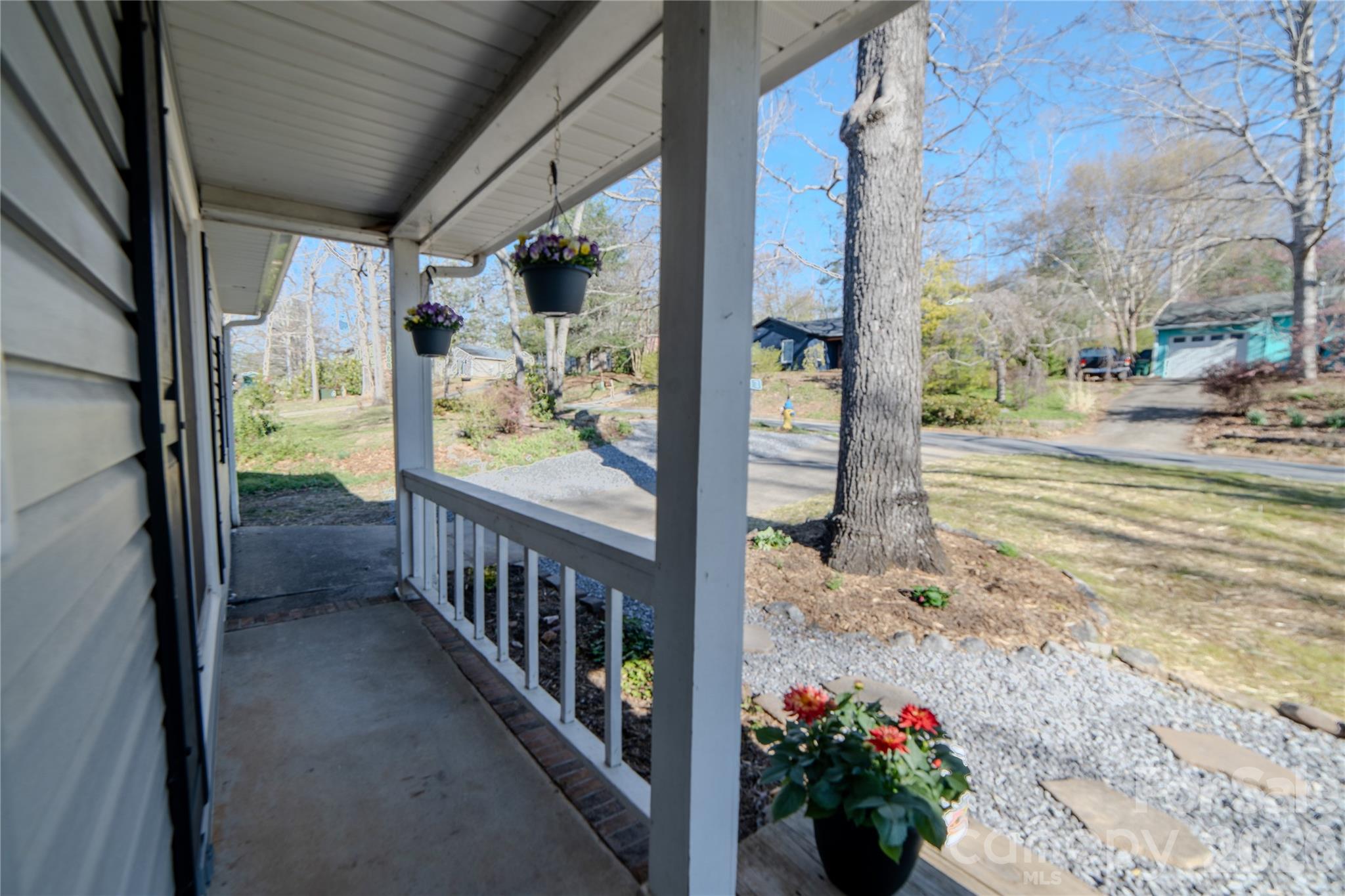 327 Heather Court Asheville NC 28804