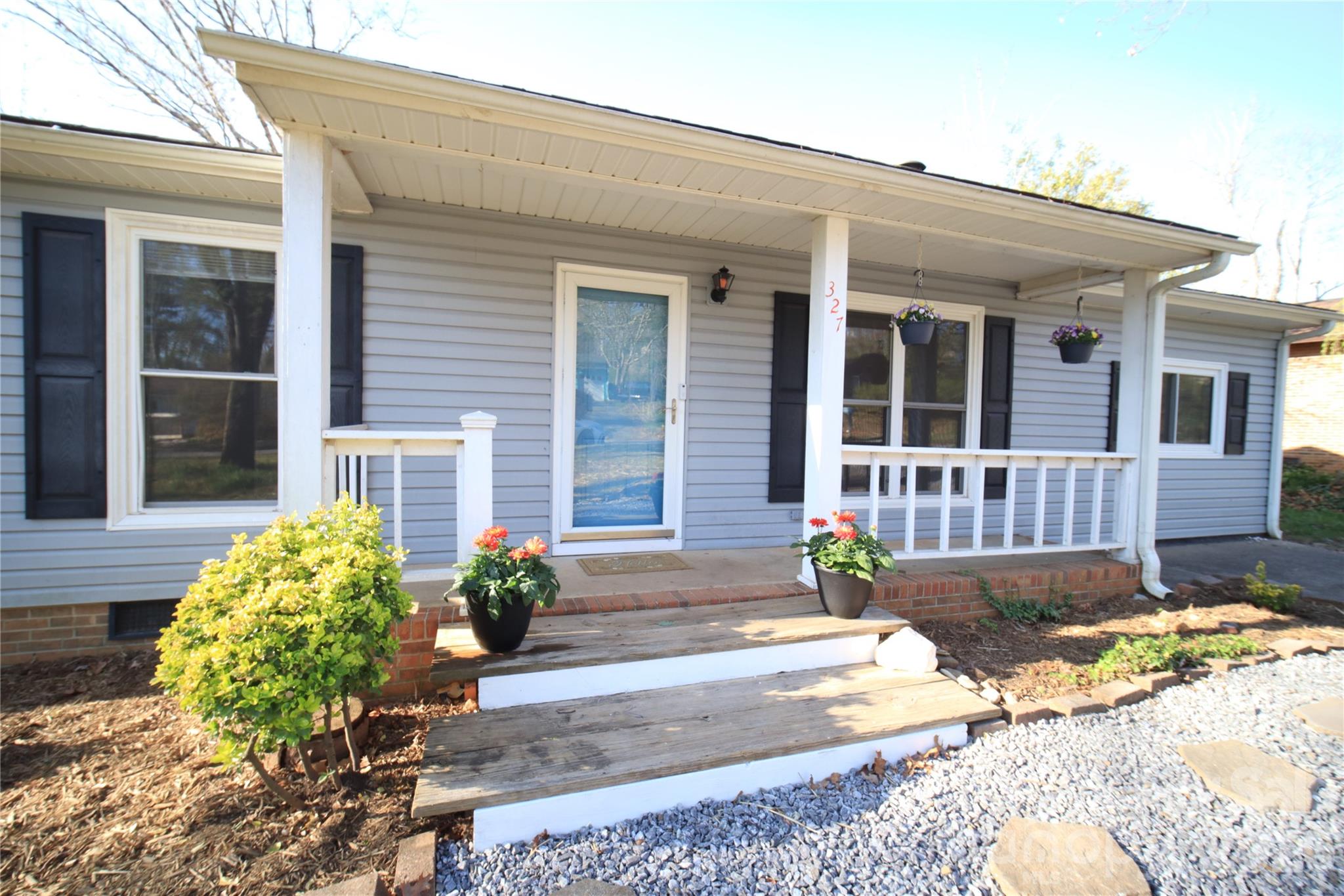 327 Heather Court Asheville NC 28804