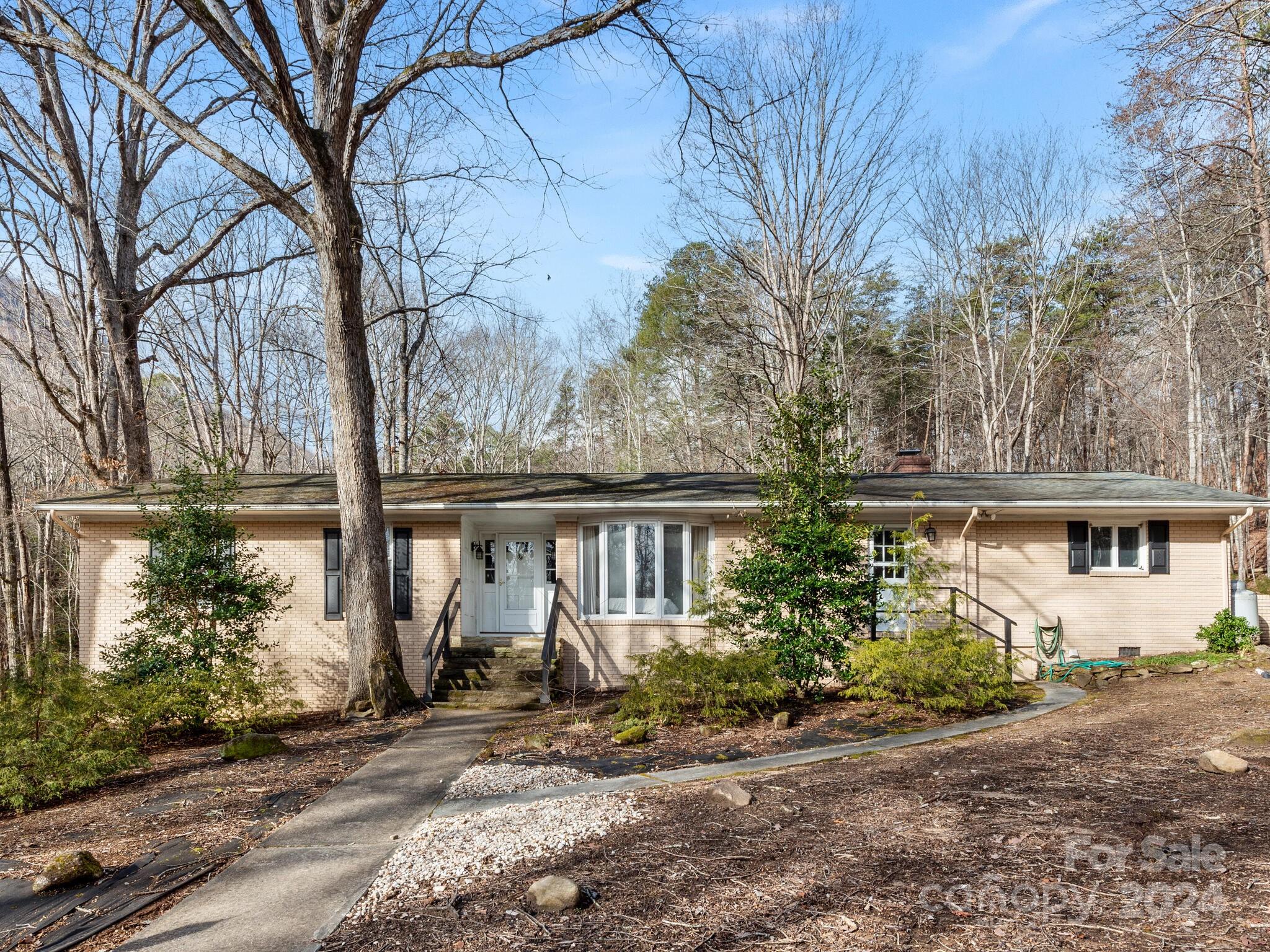 292 Huntington Road Lake Lure NC 28746