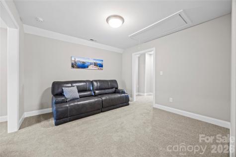 8463 Meadow Vista Drive Lewisville NC 27023
