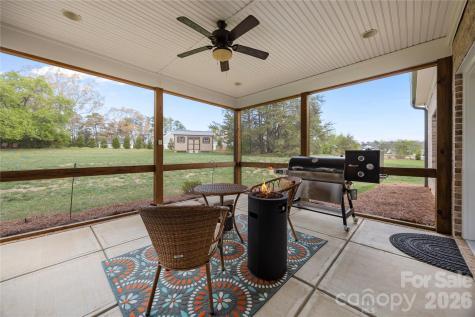 8463 Meadow Vista Drive Lewisville NC 27023