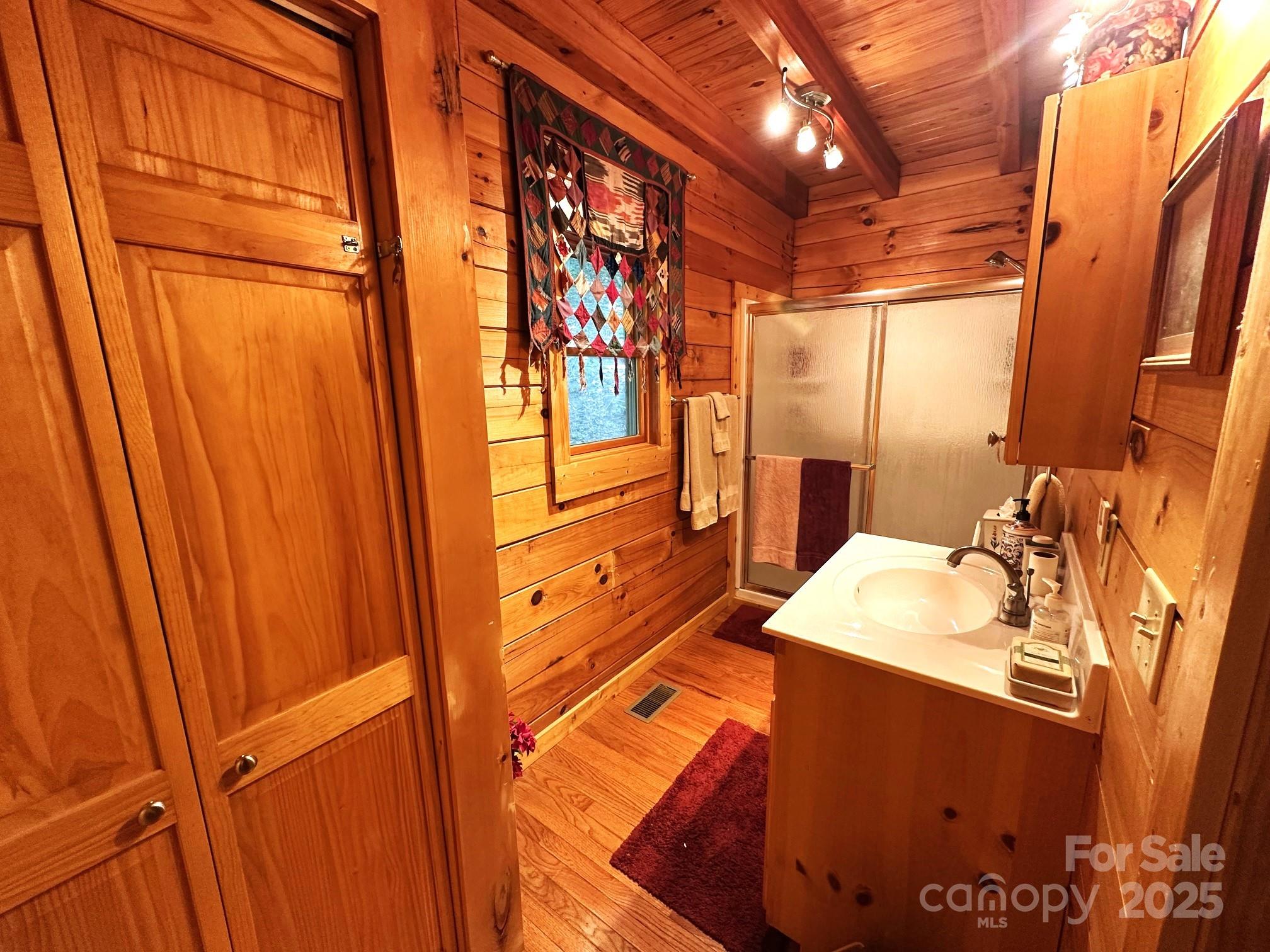 184 N Poplar Drive Lake Lure NC 28746