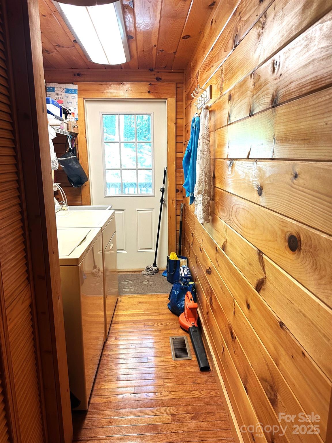 184 N Poplar Drive Lake Lure NC 28746