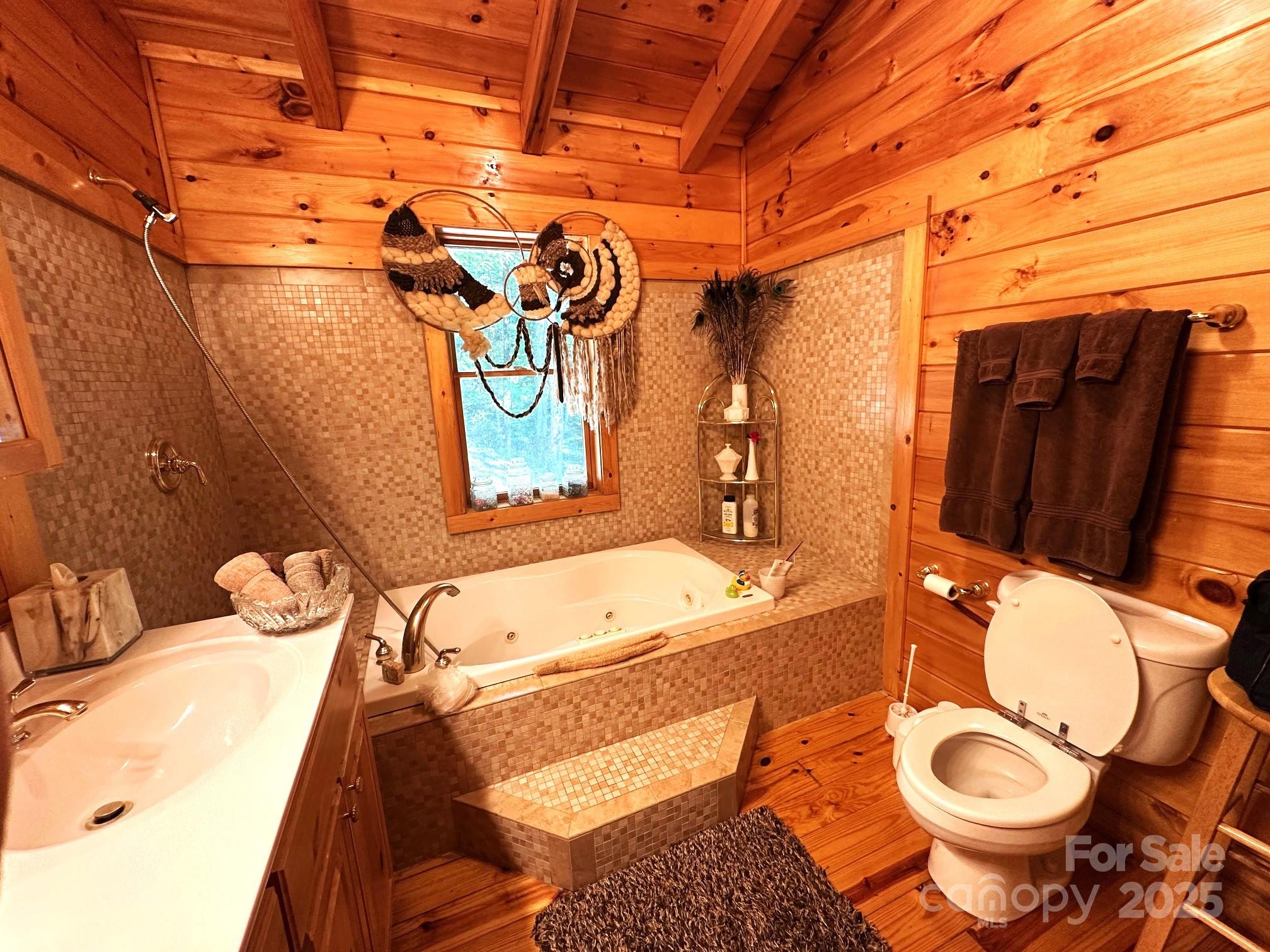 184 N Poplar Drive Lake Lure NC 28746