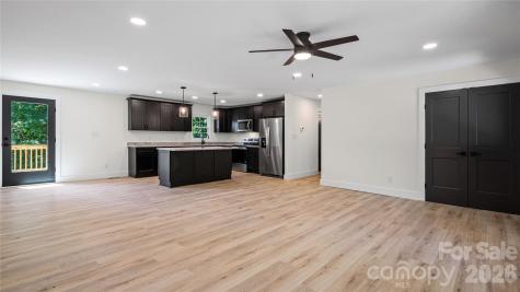 1161 Mountain Shadows Drive Morganton NC 28655