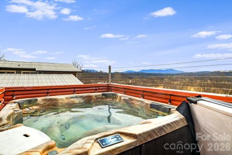 26 Upstream Way Asheville NC 28806