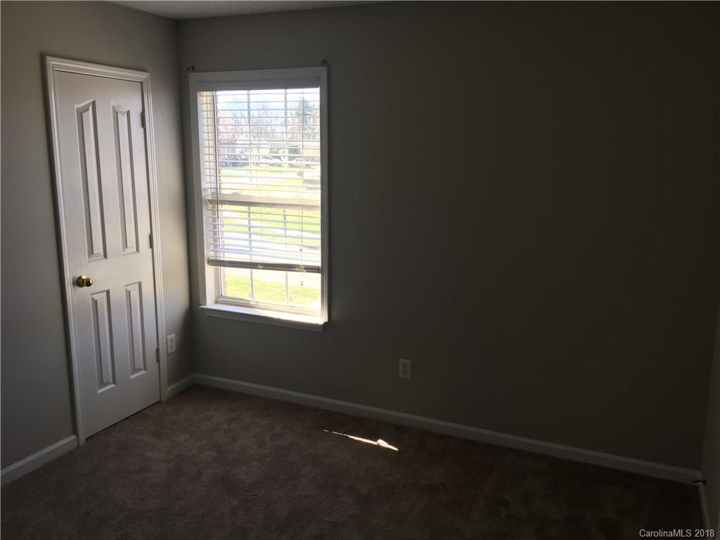 9826 Aviary Hill Way Charlotte NC 28214