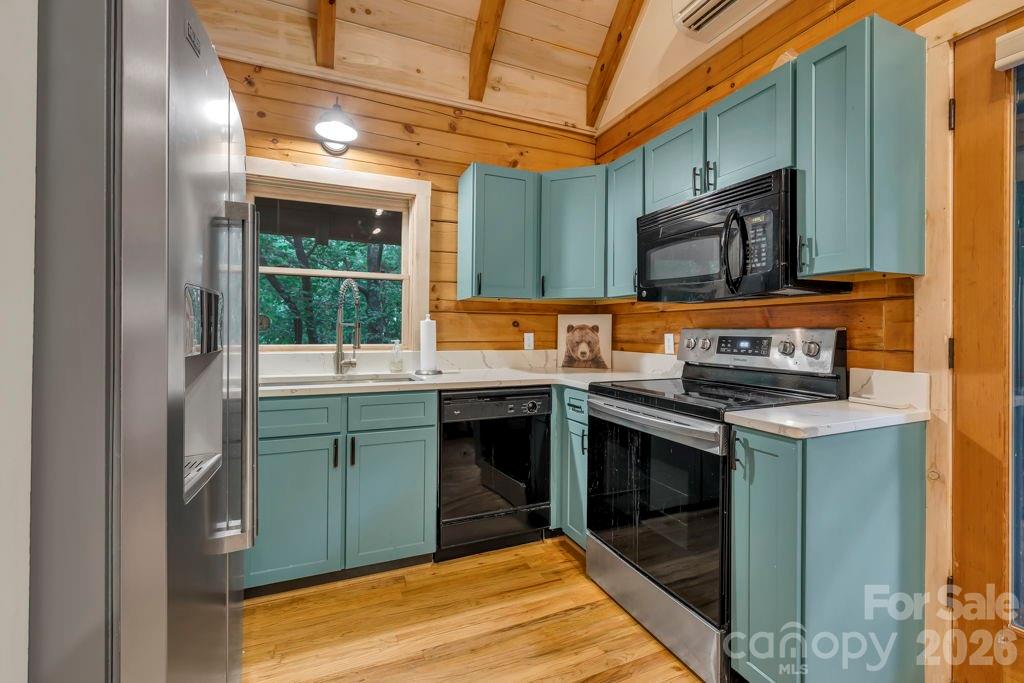 192 Dewitt Barnett Road Vilas NC 28692