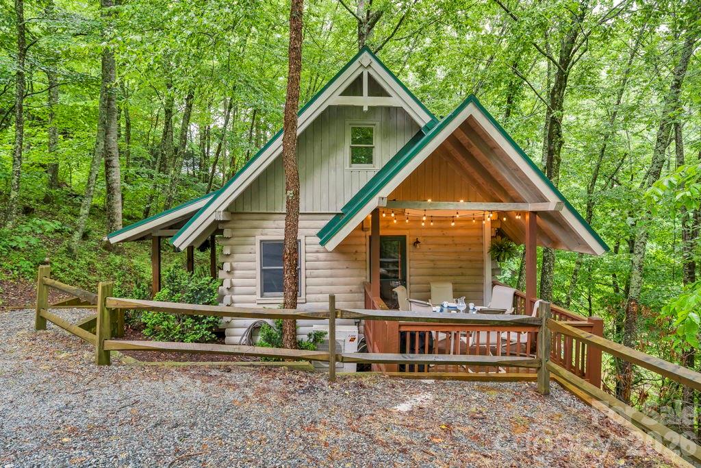 192 Dewitt Barnett Road Vilas NC 28692