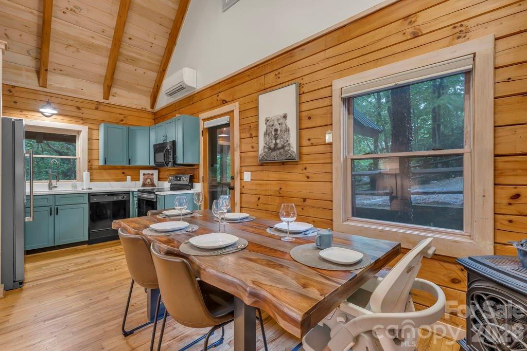192 Dewitt Barnett Road Vilas NC 28692