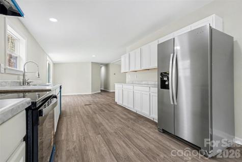5050 Park Creek Drive Mount Holly NC 28120