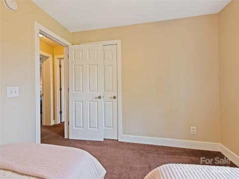 451 Riverview Drive Asheville NC 28806