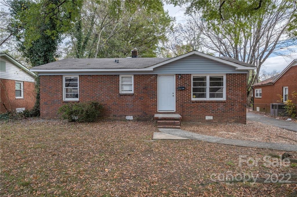4220 Blackwood Avenue Charlotte NC 28205