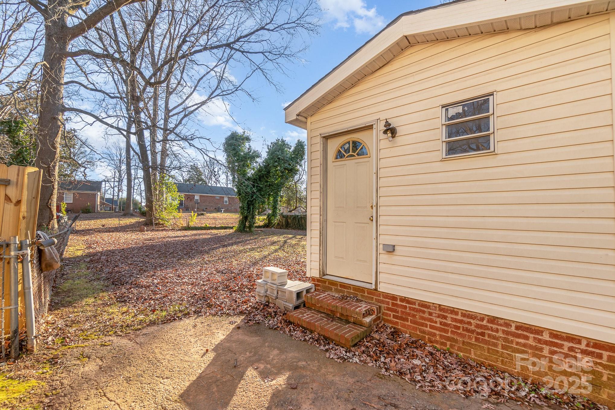 2819 Denview Lane Charlotte NC 28208
