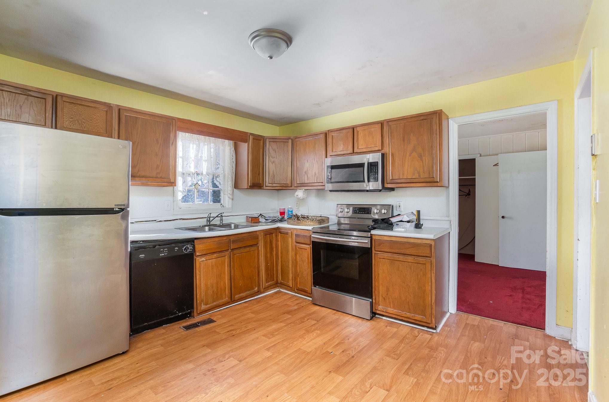 2819 Denview Lane Charlotte NC 28208