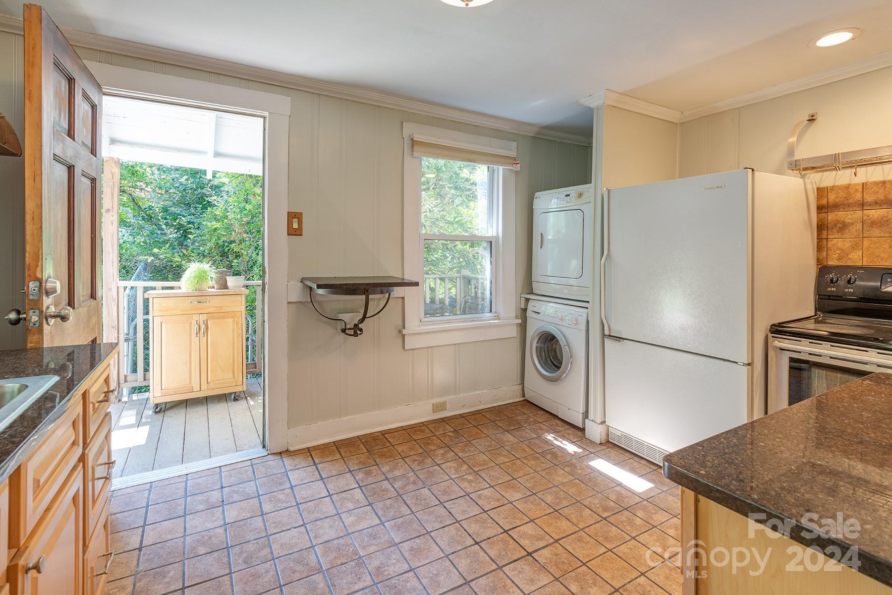 19 Clay Street Asheville NC 28806
