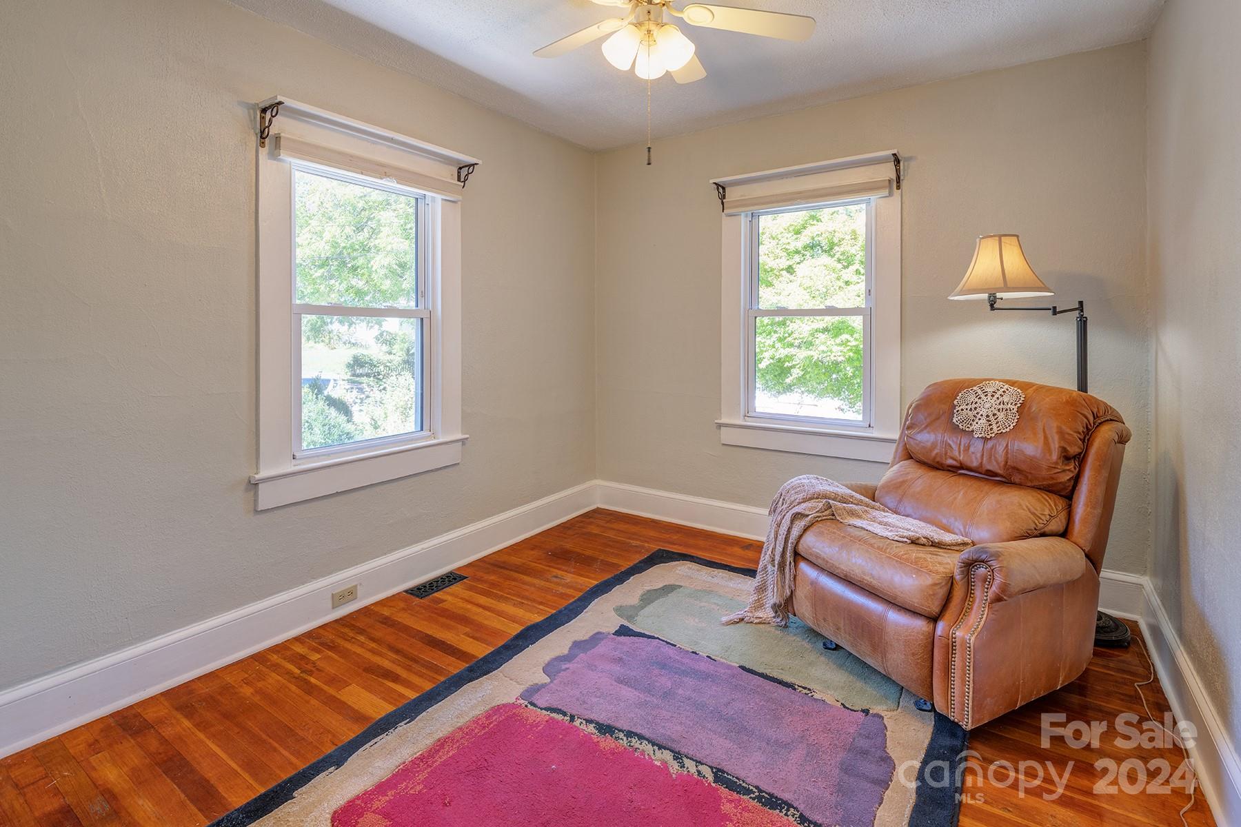 19 Clay Street Asheville NC 28806