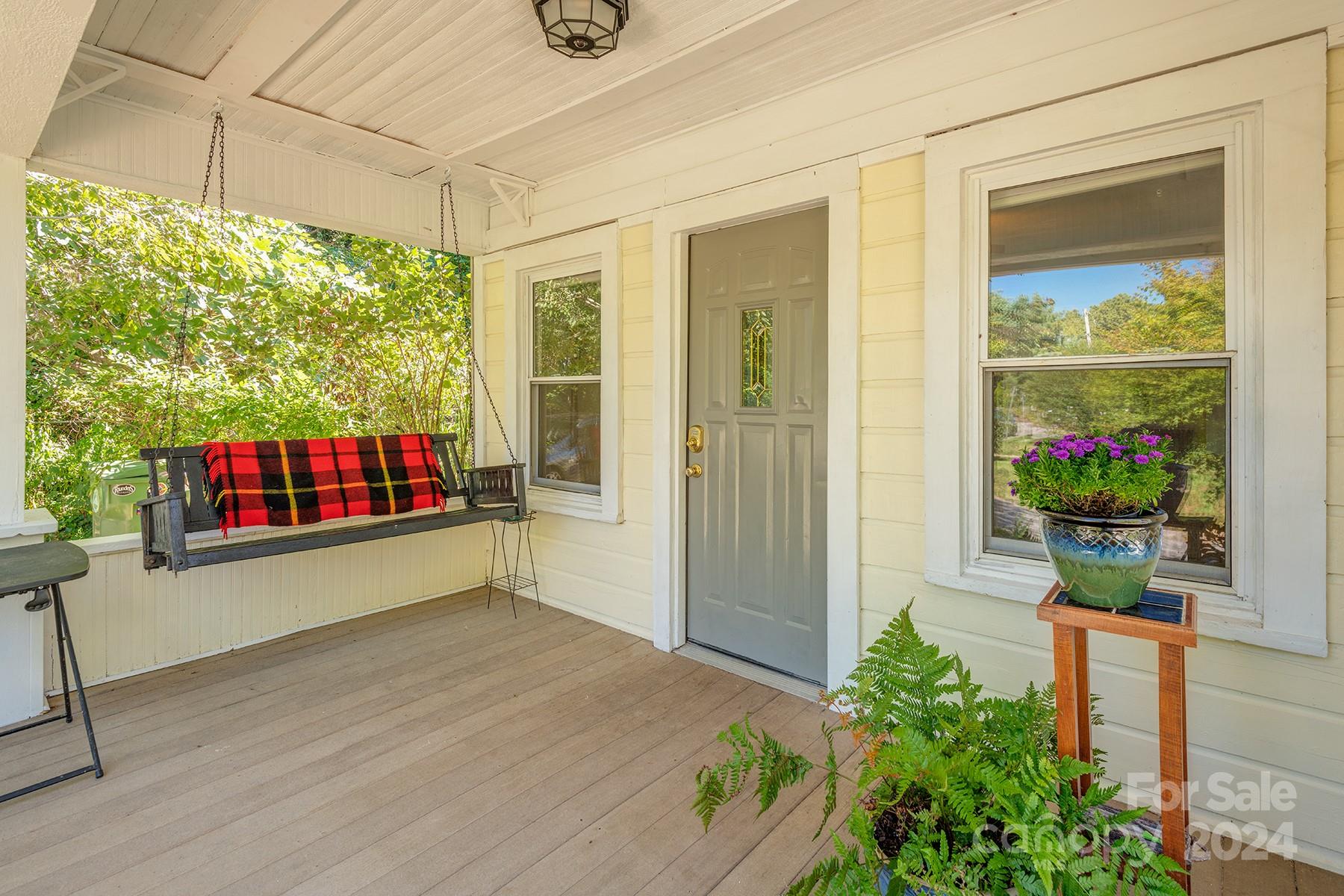 19 Clay Street Asheville NC 28806