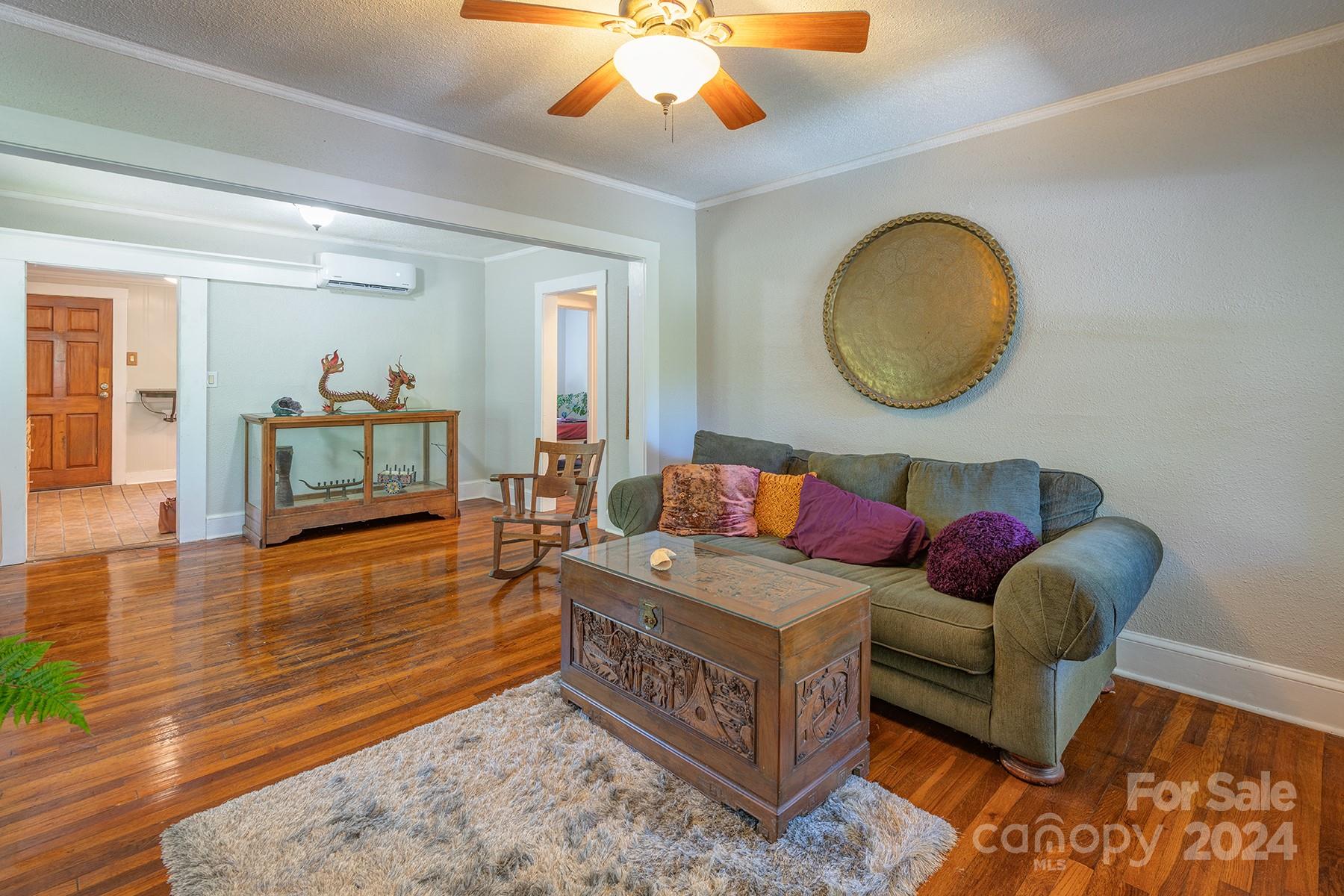 19 Clay Street Asheville NC 28806