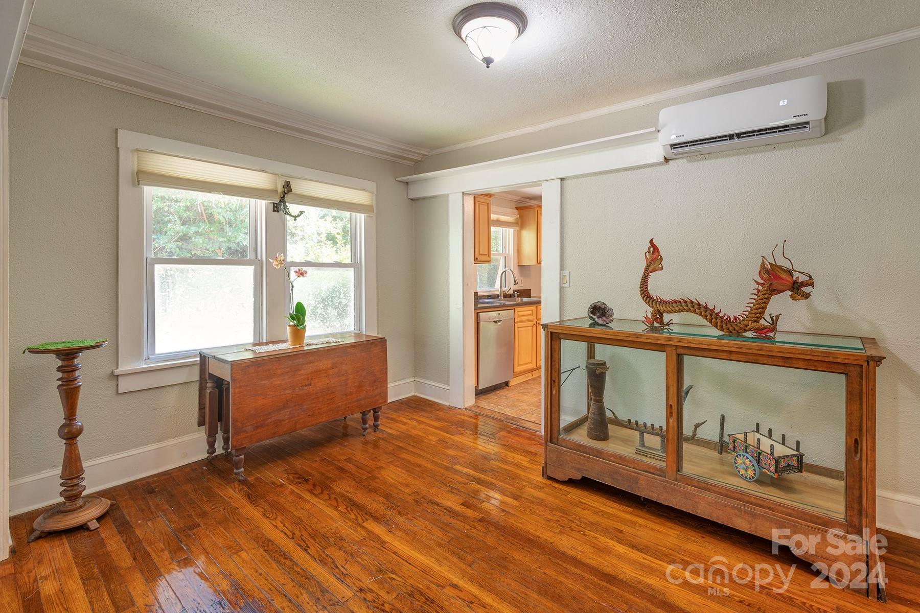 19 Clay Street Asheville NC 28806