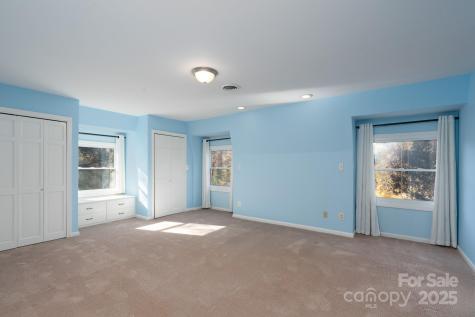 758 Williamsburg Drive NE Concord NC 28025