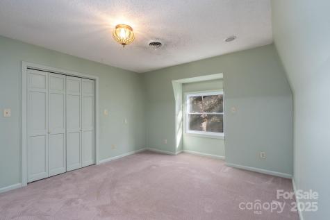 758 Williamsburg Drive NE Concord NC 28025