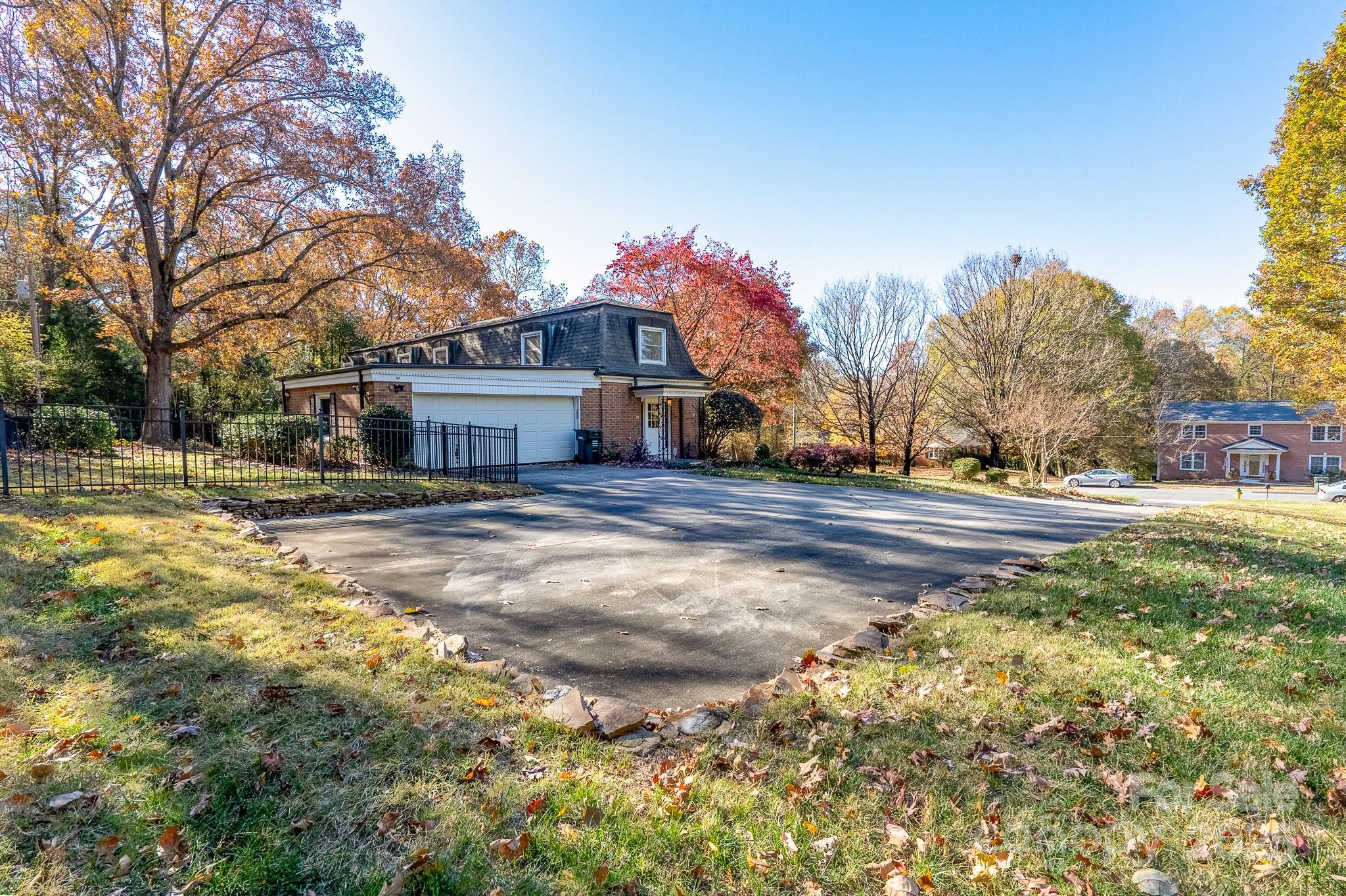 758 Williamsburg Drive NE Concord NC 28025