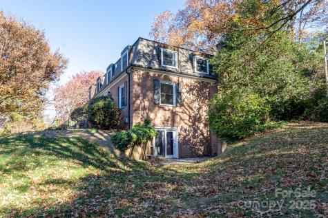 758 Williamsburg Drive NE Concord NC 28025