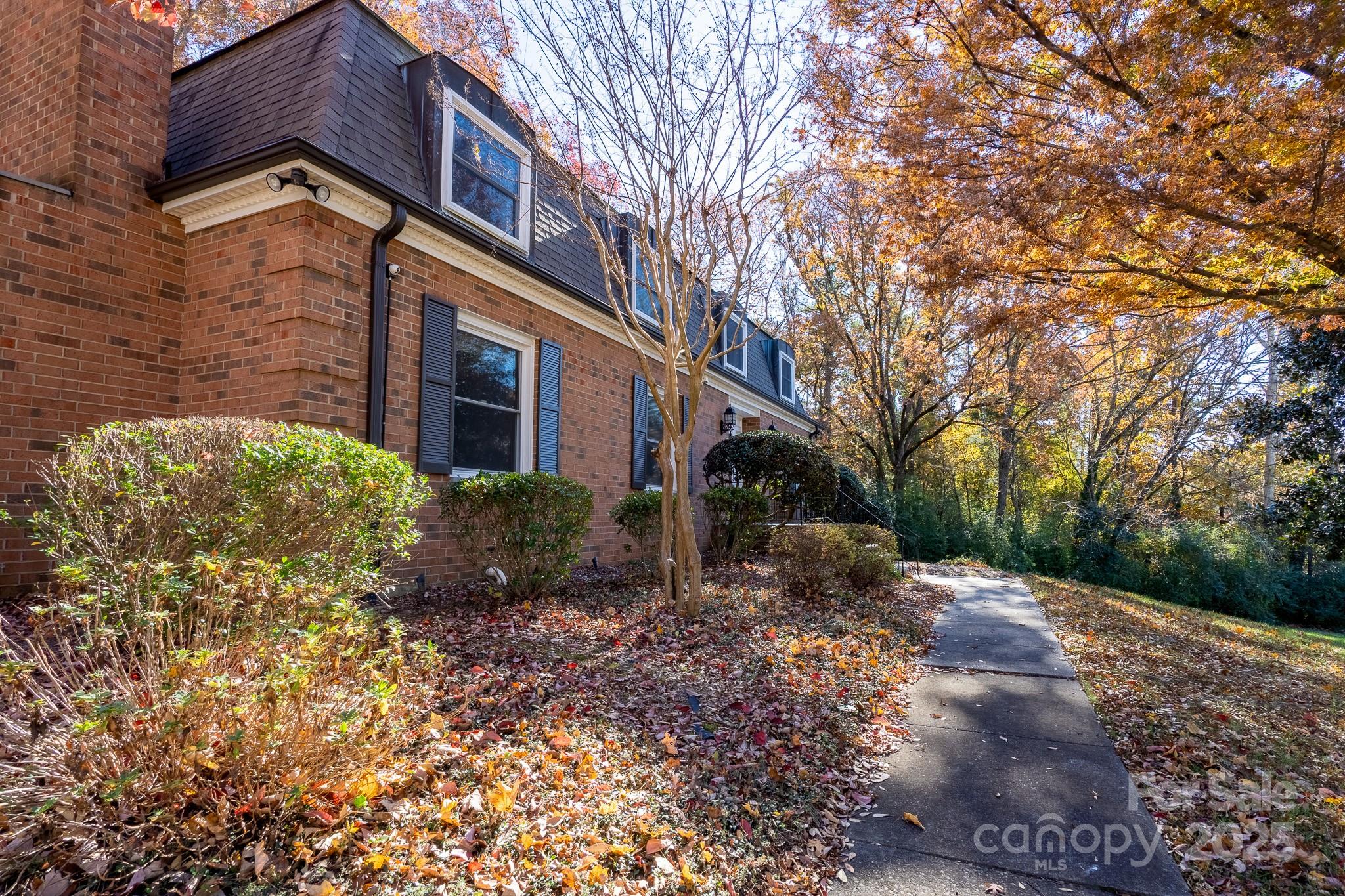 758 Williamsburg Drive NE Concord NC 28025