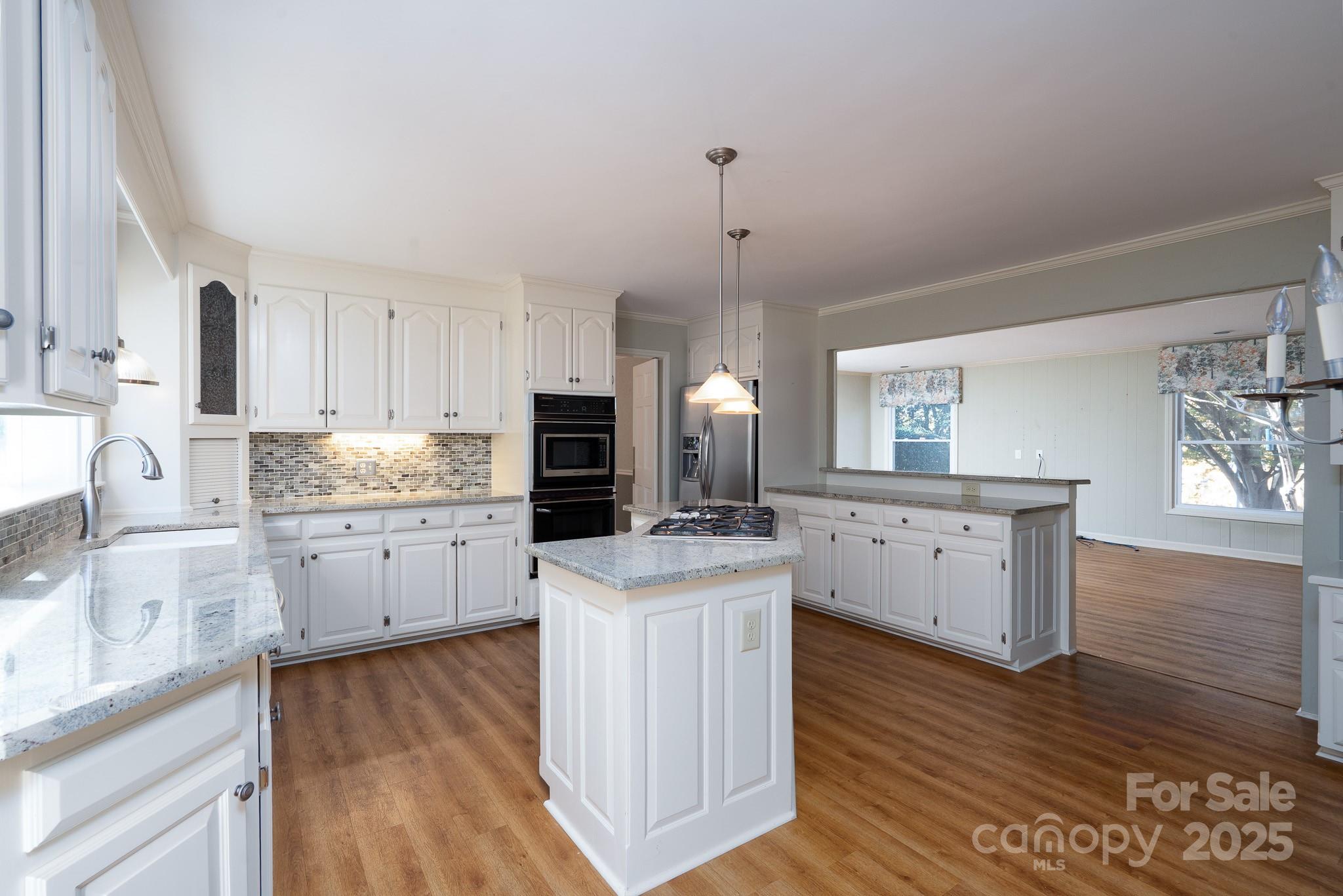 758 Williamsburg Drive NE Concord NC 28025