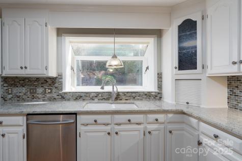 758 Williamsburg Drive NE Concord NC 28025