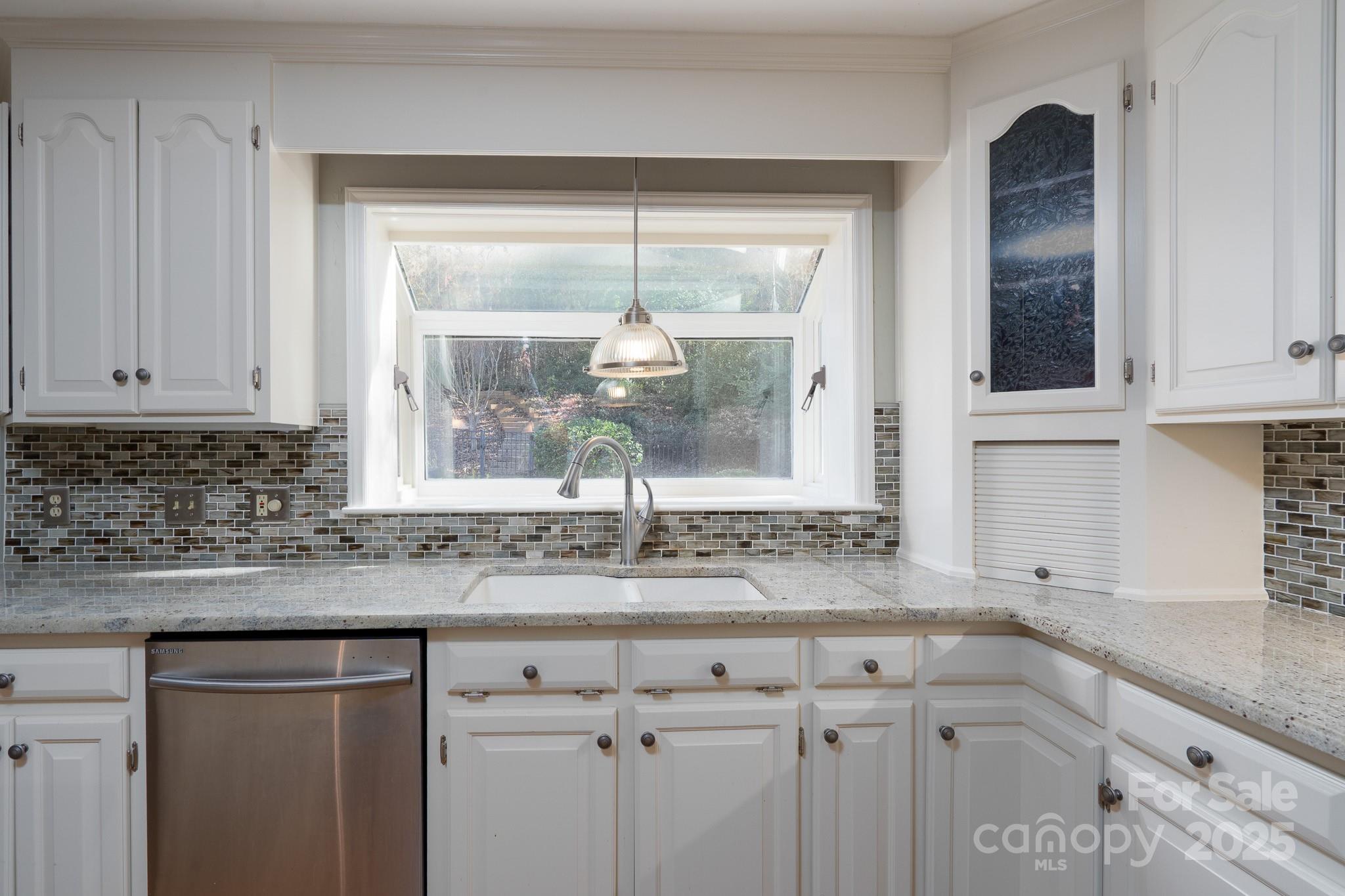 758 Williamsburg Drive NE Concord NC 28025