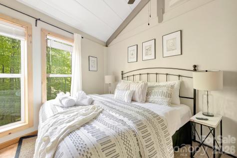 125 Pond Creek Road Beech Mountain NC 28604