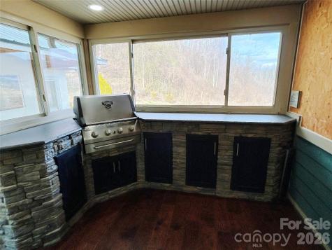 330 Potts Drive Waynesville NC 28785