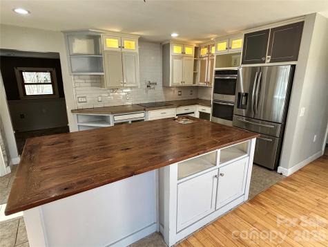 330 Potts Drive Waynesville NC 28785